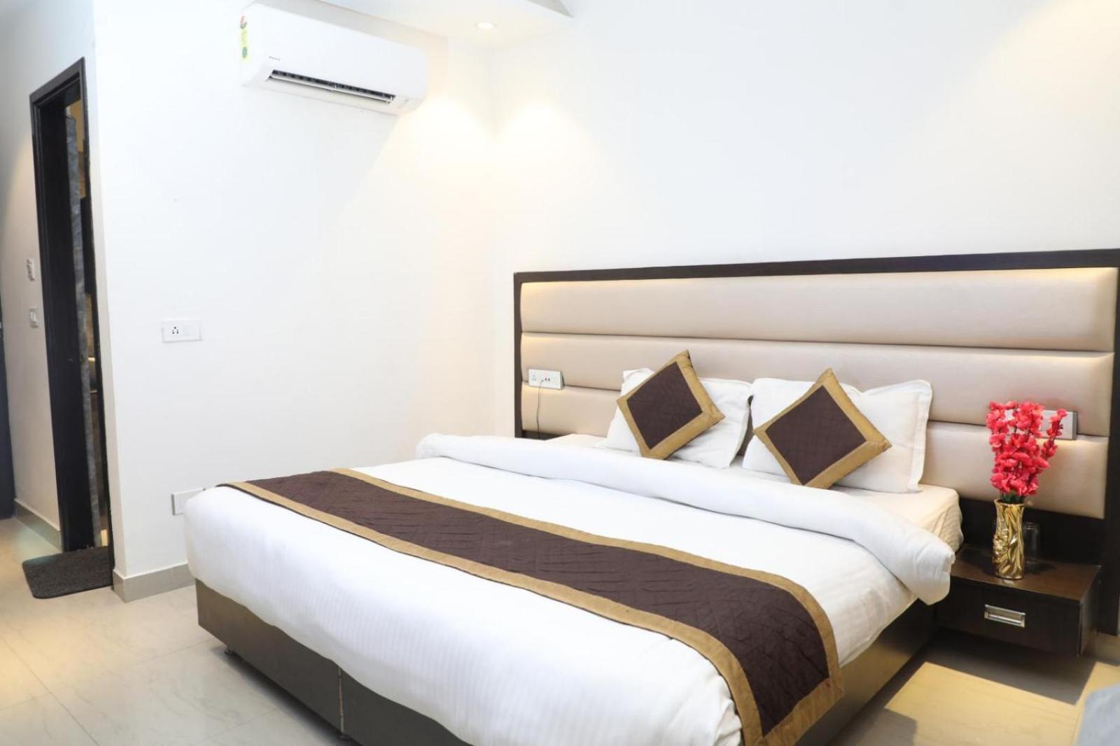 Hotel Avi Inn Amritsar Exterior foto
