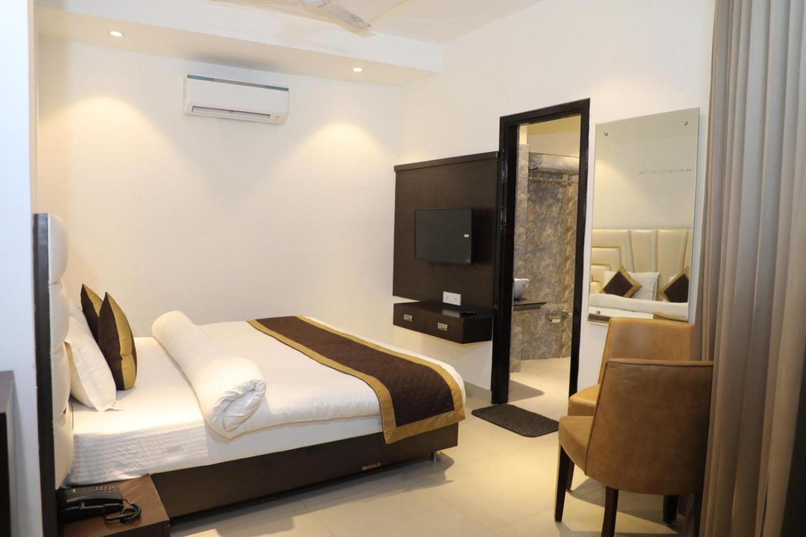 Hotel Avi Inn Amritsar Exterior foto